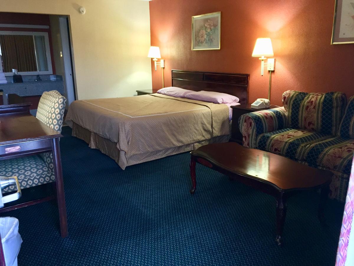 Executive Inn 텍사카나 외부 사진