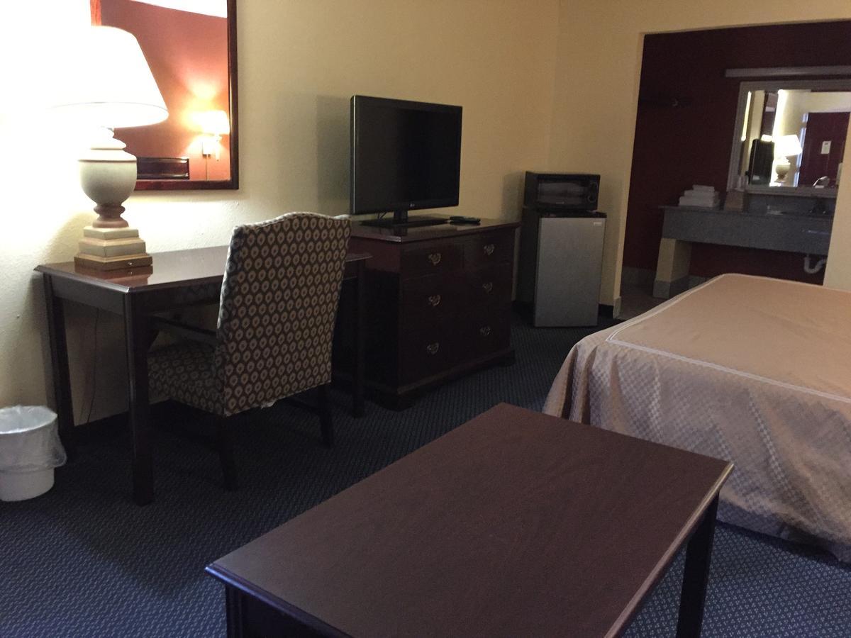 Executive Inn 텍사카나 외부 사진