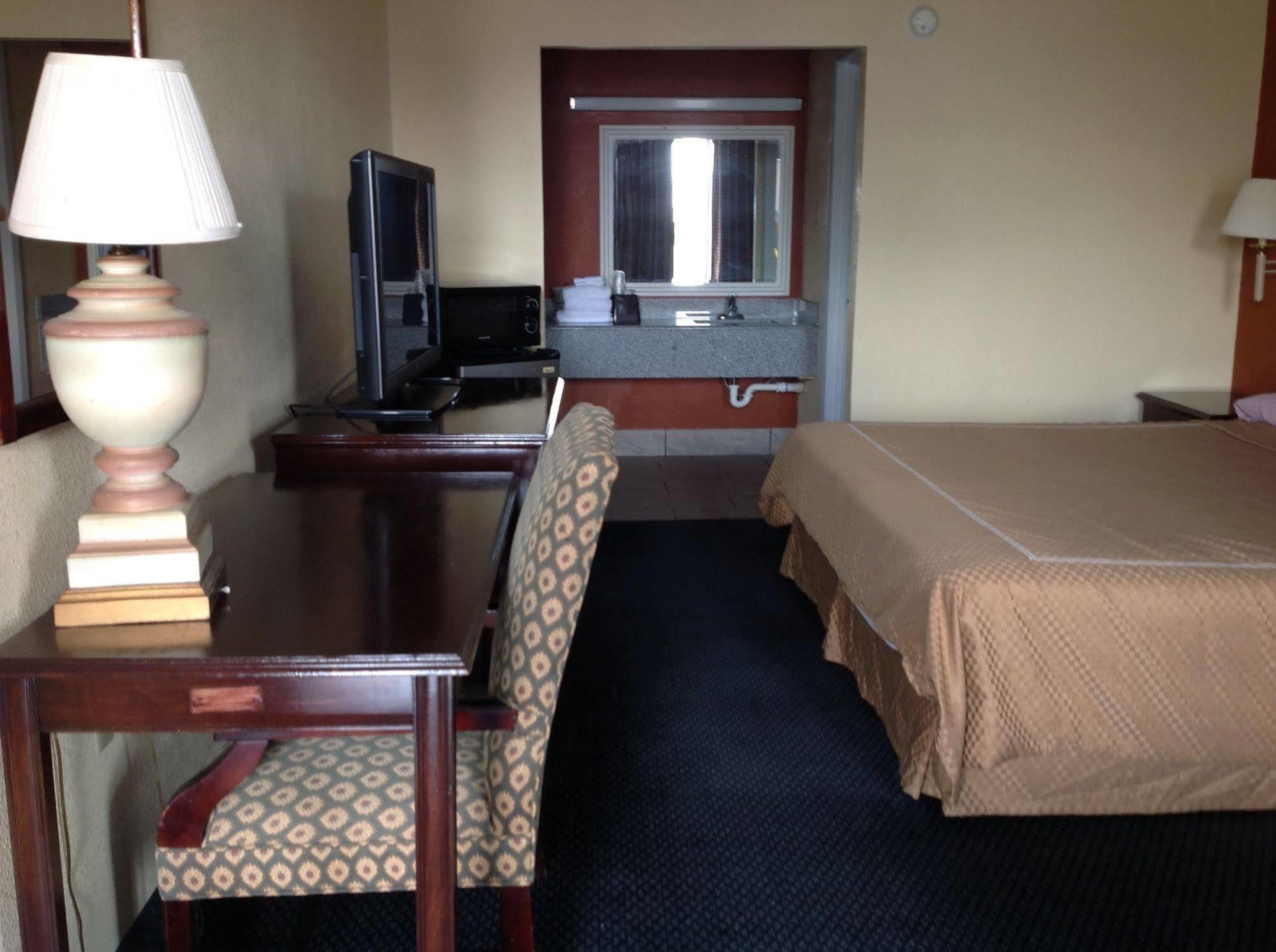 Executive Inn 텍사카나 외부 사진