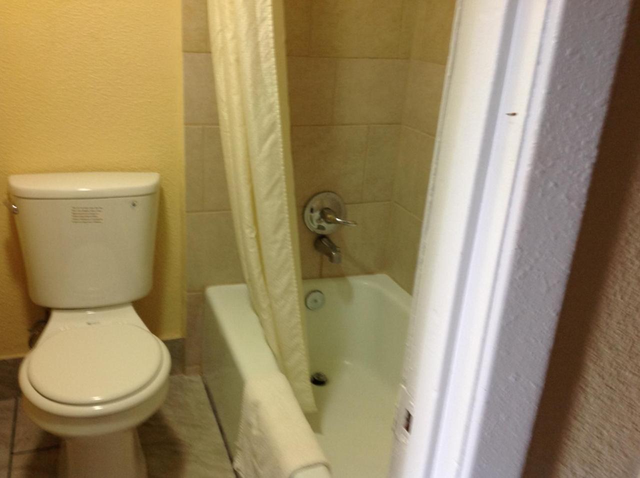 Executive Inn 텍사카나 외부 사진