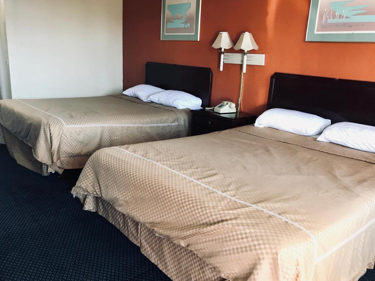 Executive Inn 텍사카나 외부 사진