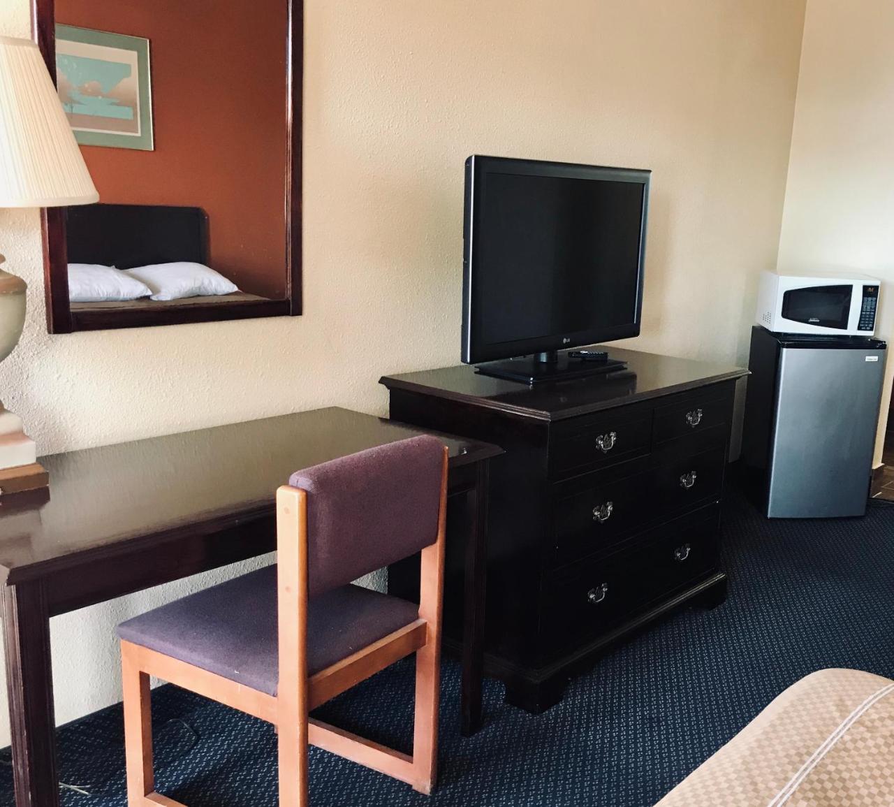 Executive Inn 텍사카나 외부 사진
