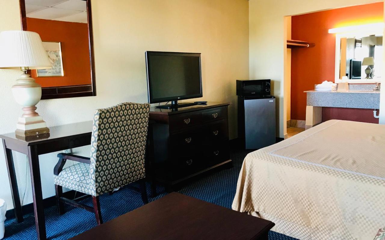 Executive Inn 텍사카나 외부 사진