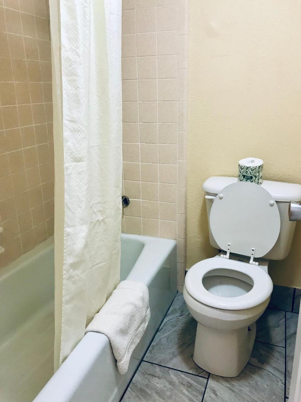 Executive Inn 텍사카나 외부 사진