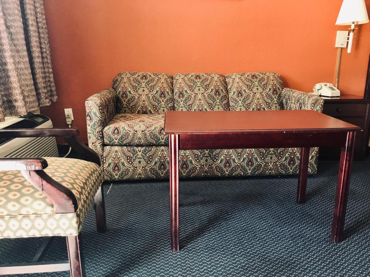 Executive Inn 텍사카나 외부 사진